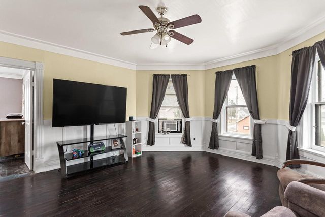 1212 S 3rd STREET, Watertown, WI 53094