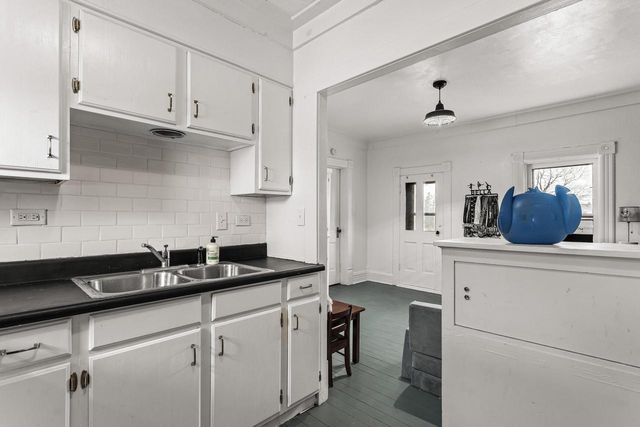 1212 S 3rd STREET, Watertown, WI 53094