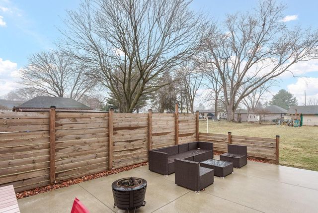 1212 S 3rd STREET, Watertown, WI 53094