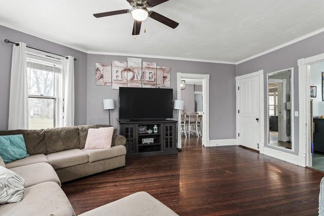 1212 S 3rd STREET, Watertown, WI 53094