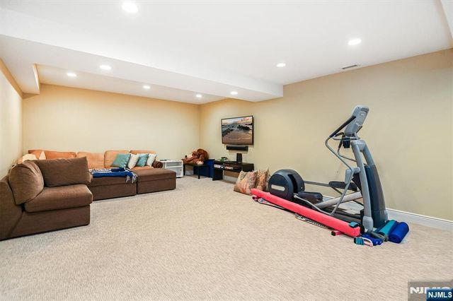 506 Julie Court, Wyckoff, NJ 07481