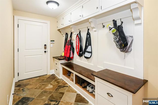 506 Julie Court, Wyckoff, NJ 07481