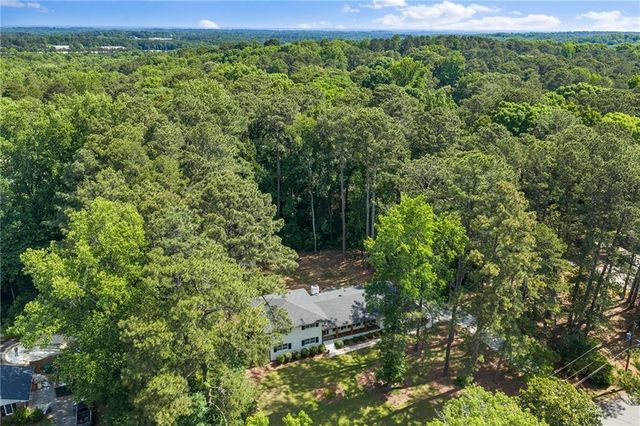 5020 Mountclaire Road, Smoke Rise, GA 30087