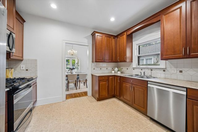 1016 Louise Street, Houston, TX 77009