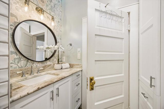 1016 Louise Street, Houston, TX 77009