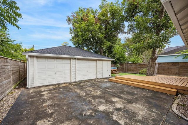 1016 Louise Street, Houston, TX 77009