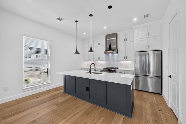 131 Thornton Street, Arlington, TX 76013