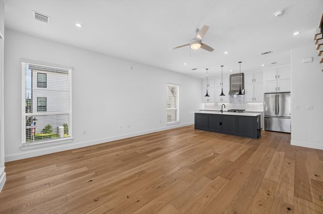 131 Thornton Street, Arlington, TX 76013