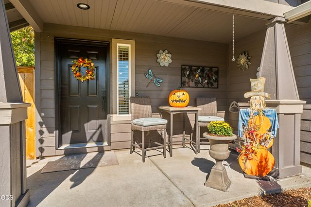 3060 NE Yellow Ribbon Drive, Bend, OR 97701