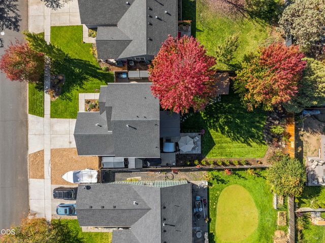 3060 NE Yellow Ribbon Drive, Bend, OR 97701