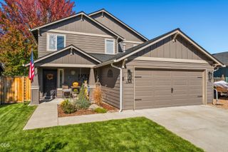 3060 NE Yellow Ribbon Drive, Bend, OR 97701
