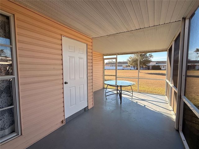 1605 CLUB CIRCLE 1605, Lakeshore, FL 33854