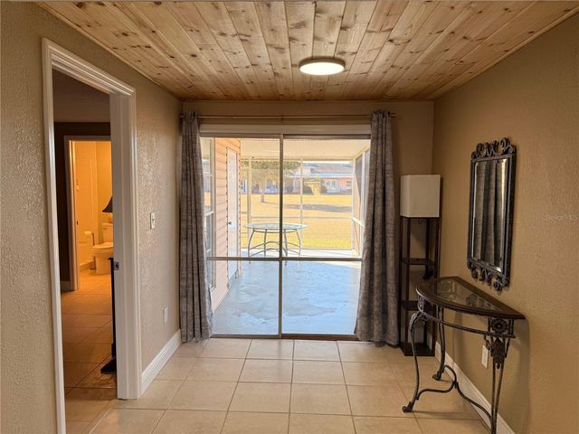 1605 CLUB CIRCLE 1605, Lakeshore, FL 33854