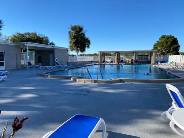 1605 CLUB CIRCLE 1605, Lakeshore, FL 33854