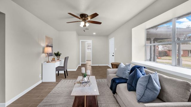 905 Pontiac Court, Arlington, TX 76013