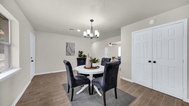 905 Pontiac Court, Arlington, TX 76013