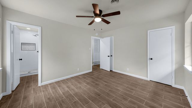 905 Pontiac Court, Arlington, TX 76013