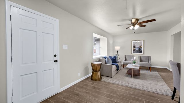 905 Pontiac Court, Arlington, TX 76013