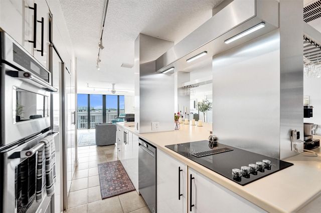 3100 NE 48th Street 617, Fort Lauderdale, FL 33308