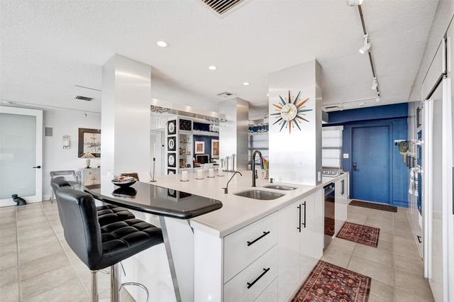 3100 NE 48th Street 617, Fort Lauderdale, FL 33308