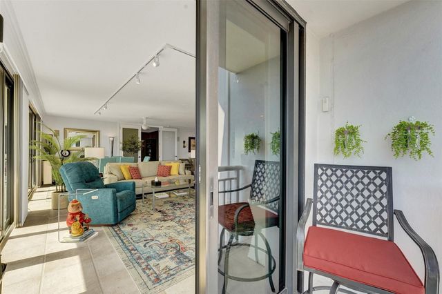 3100 NE 48th Street 617, Fort Lauderdale, FL 33308