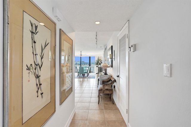 3100 NE 48th Street 617, Fort Lauderdale, FL 33308