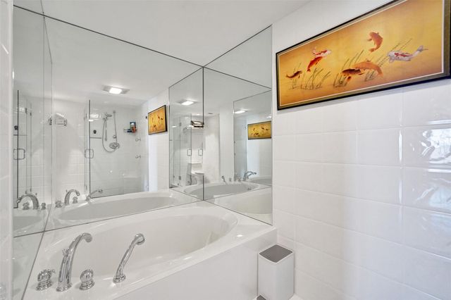 3100 NE 48th Street 617, Fort Lauderdale, FL 33308