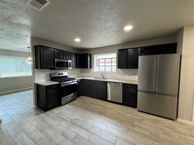 13318 Raven Roost Drive, Cypress, TX 77429