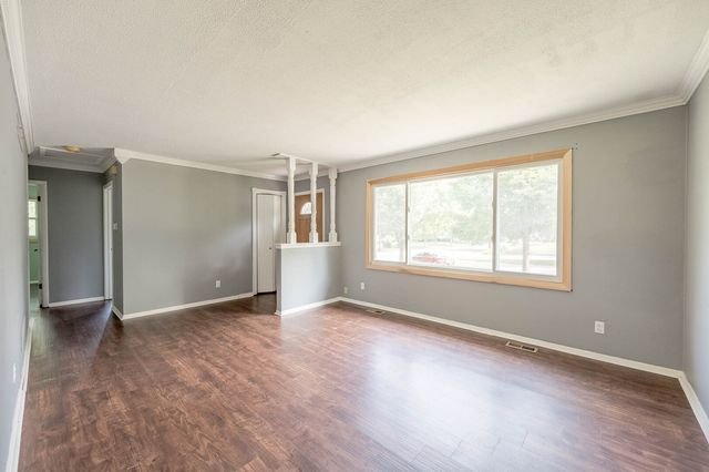 542 S 14th Street, St. Charles, IL 60174