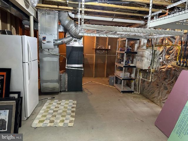 6486 PARK FOREST CIR, Elkridge, MD 21075