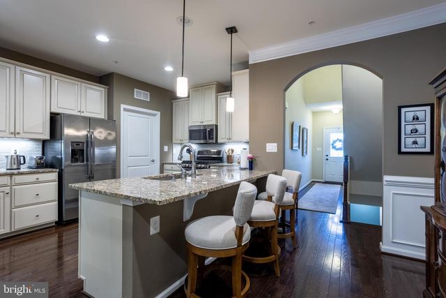 6486 PARK FOREST CIR, Elkridge, MD 21075
