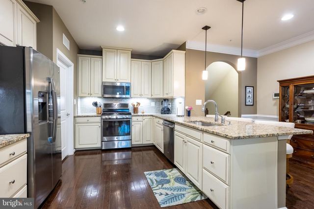 6486 PARK FOREST CIR, Elkridge, MD 21075
