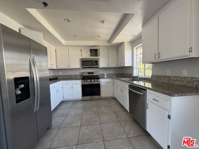 741 Venice Way 7, Inglewood, CA 90302