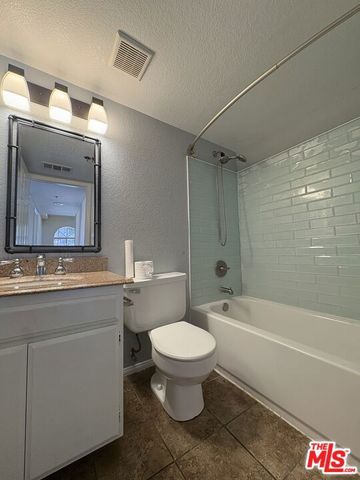741 Venice Way 7, Inglewood, CA 90302