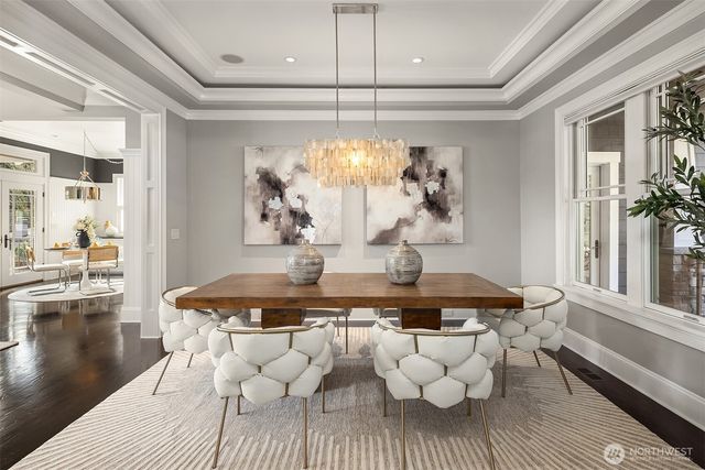 7020 92nd Avenue SE, Mercer Island, WA 98040