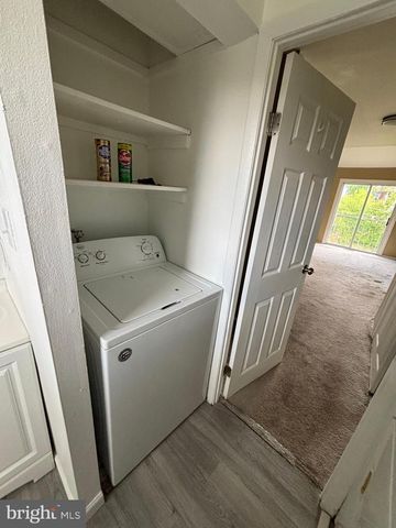243 LA CASCATA TNHS, Clementon, NJ 08021