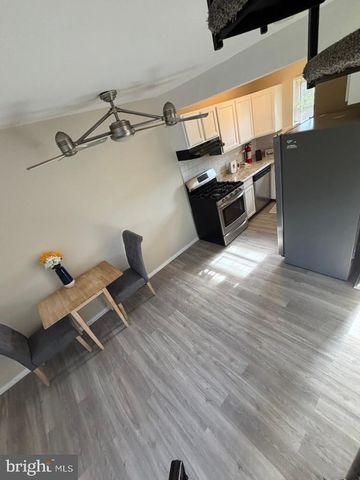 243 LA CASCATA TNHS, Clementon, NJ 08021