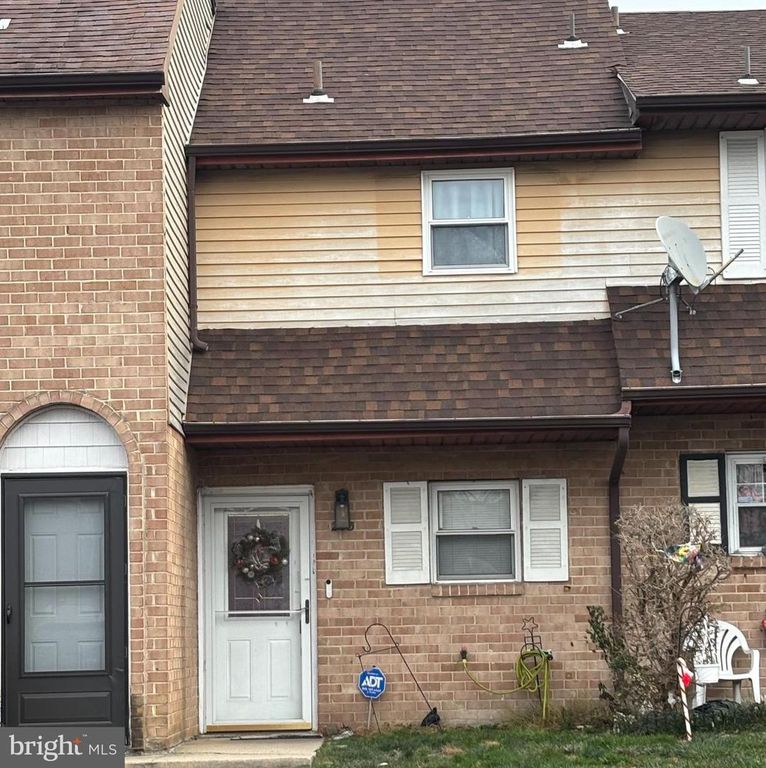 Image 1 of property listing at 243 LA CASCATA TNHS, Clementon, NJ 08021