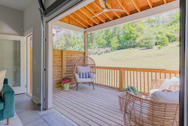 185 Stonecrest Dr, Nashville, TN 37209