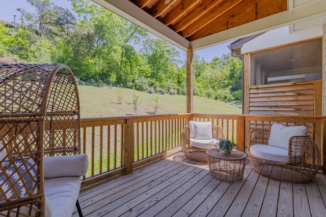 185 Stonecrest Dr, Nashville, TN 37209