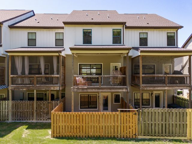 185 Stonecrest Dr, Nashville, TN 37209