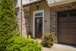 185 Stonecrest Dr, Nashville, TN 37209