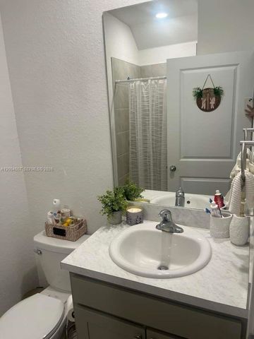 1431 NE 3rd Ave, Florida City, FL 33034