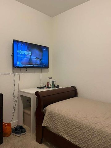 1431 NE 3rd Ave, Florida City, FL 33034