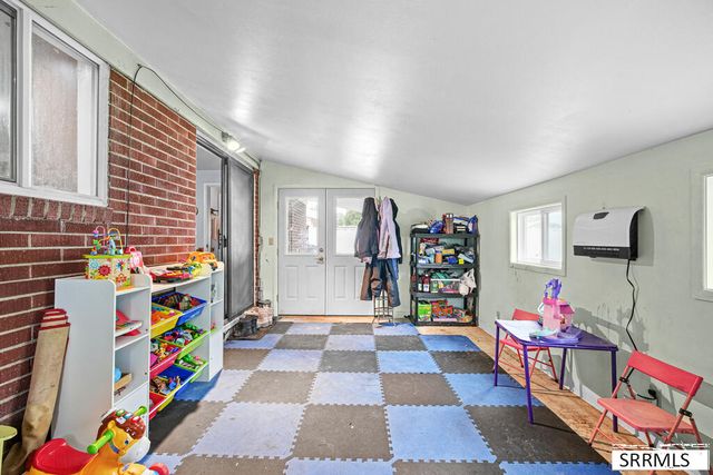 805 Sykes Drive, Idaho Falls, ID 83401