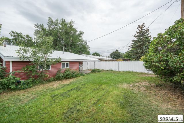 805 Sykes Drive, Idaho Falls, ID 83401