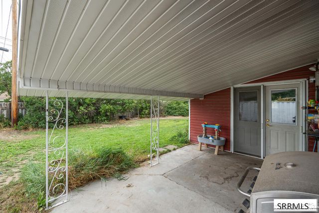 805 Sykes Drive, Idaho Falls, ID 83401