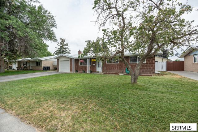 805 Sykes Drive, Idaho Falls, ID 83401