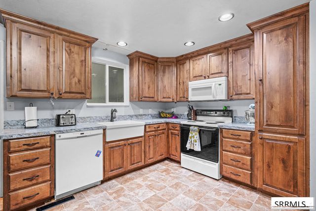 805 Sykes Drive, Idaho Falls, ID 83401
