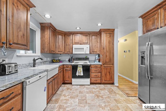 805 Sykes Drive, Idaho Falls, ID 83401